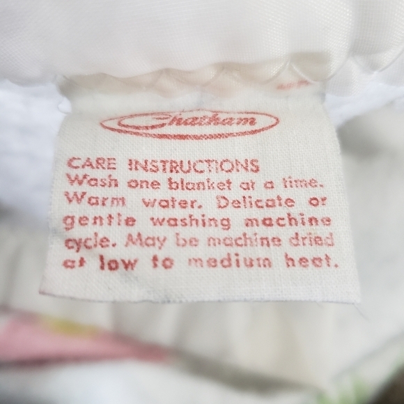 Vintage Chatham Pastel Bunny Rabbit Satin Trim Baby Blanket Fuzzy Fleece USA - Picture 7 of 8